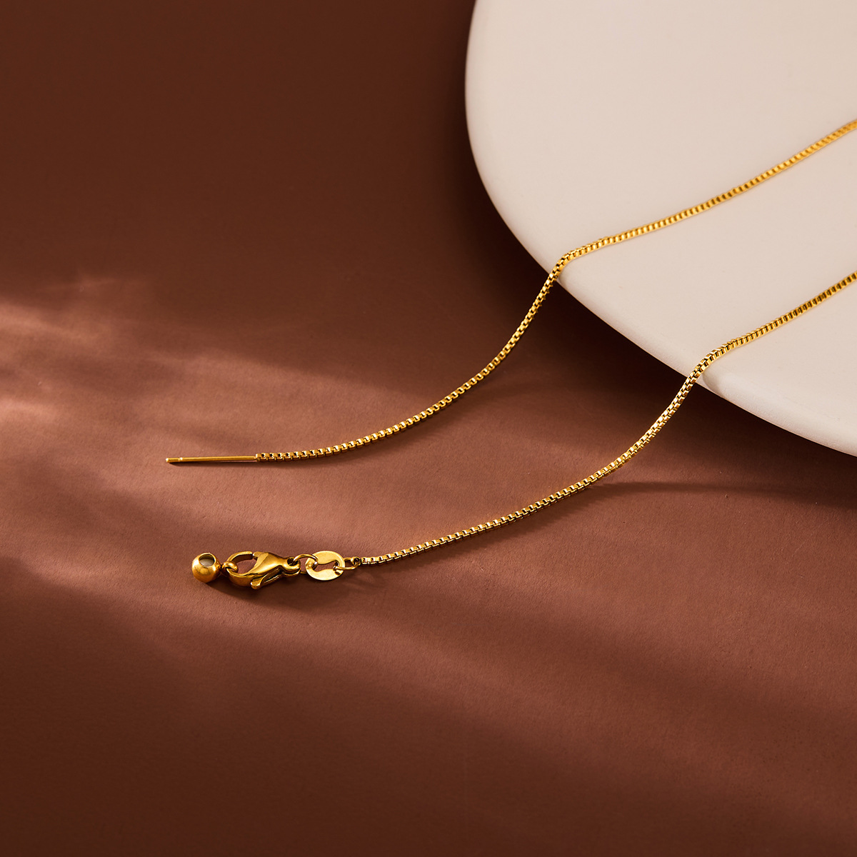 Cadena de caja de aguja dorada (cada uno envuelto por separado sin nudos)