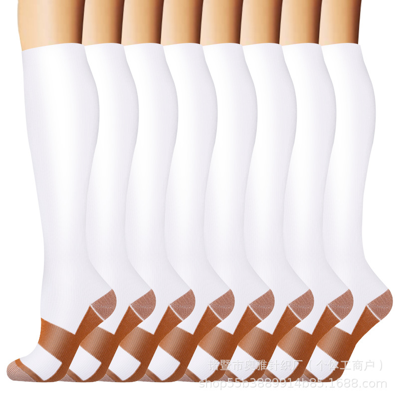 흰색과 갈색 8쌍