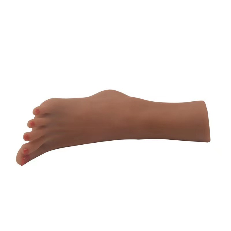 Foot-Shaped TPE Manual Masturbator Cup, Wheat-Tone Foot Model with Red Nail Detail — detail image 3