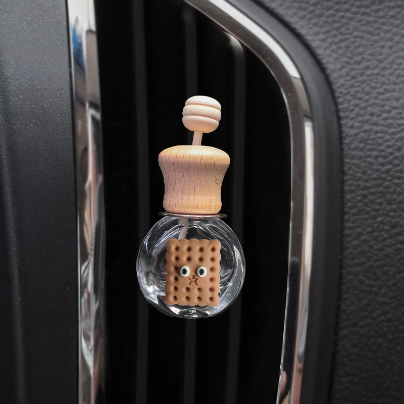 Red de la red color té leche dibujos animados coche salida de aire botella de perfume creativo lindo coche decoración de aromaterapia accesorios de coche