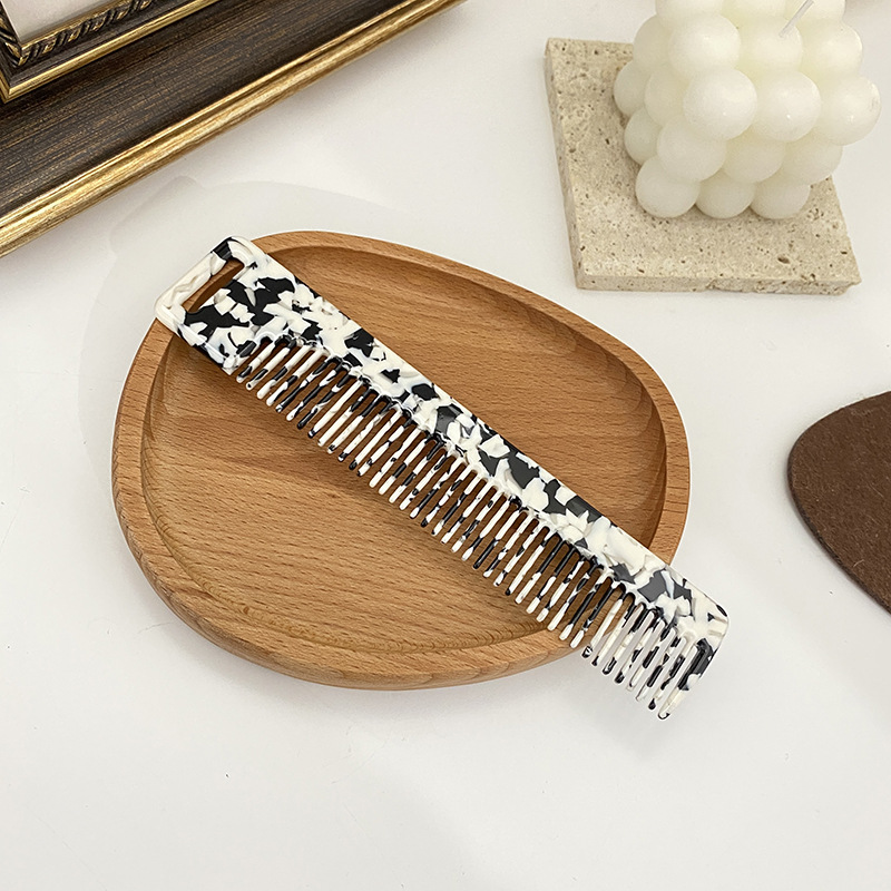 23g Weight Hair Combs Hair Accessories Type 1 Piece Quantity Holiday, Daily Occasion Acetic acid sheets Material Geometric Pattern Women's Gender Stoving Varnish Design Simple Style, Classic Style Style Women's Simple Style Classic Style Geometric Acetic Acid Sheets Stoving Varnish Hair Combs 4