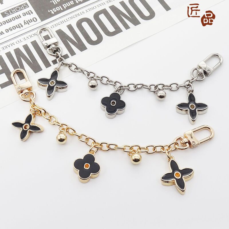 Metal Four-leaf Clover Pendant Bag Extended Chain Suitable for Lv Mahjong Bag Old Flower Bag Decorative Chain Backpack Pendant