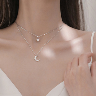 Korean version of Silver Flash Drilling Star Mangye Moon Double Type Chain Niche Celasm Chain Design Sensory Light luxury new model
