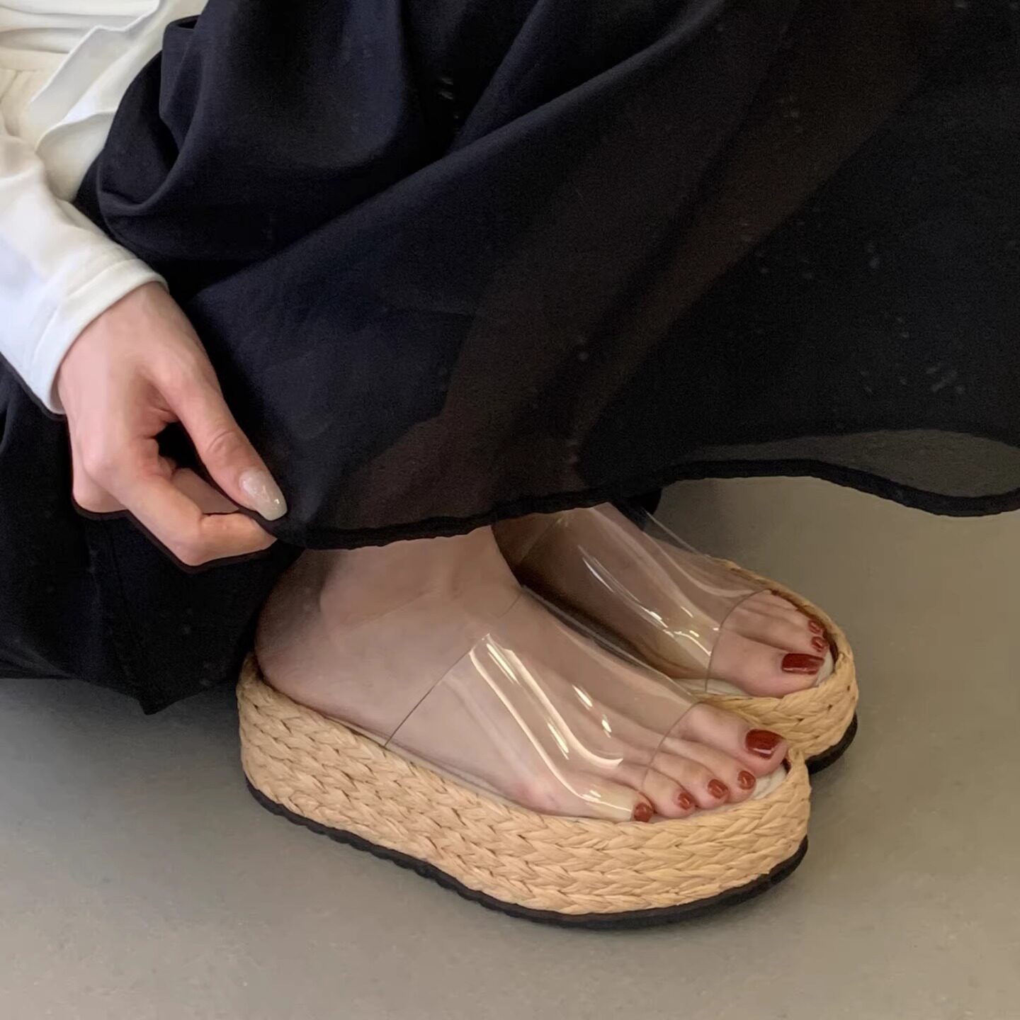 2026新款透明厚底拖鞋女夏豹纹草编一字拖百搭舒适凉拖鞋
