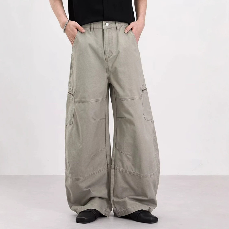American retro washed denim jeans with side pockets and zipper, men's trendy loose casual design, unisex curved work pants