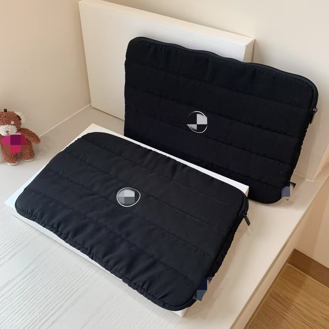 香家年度礼遇会员礼赠电脑包收纳包 便携随身黑色简约大气香家