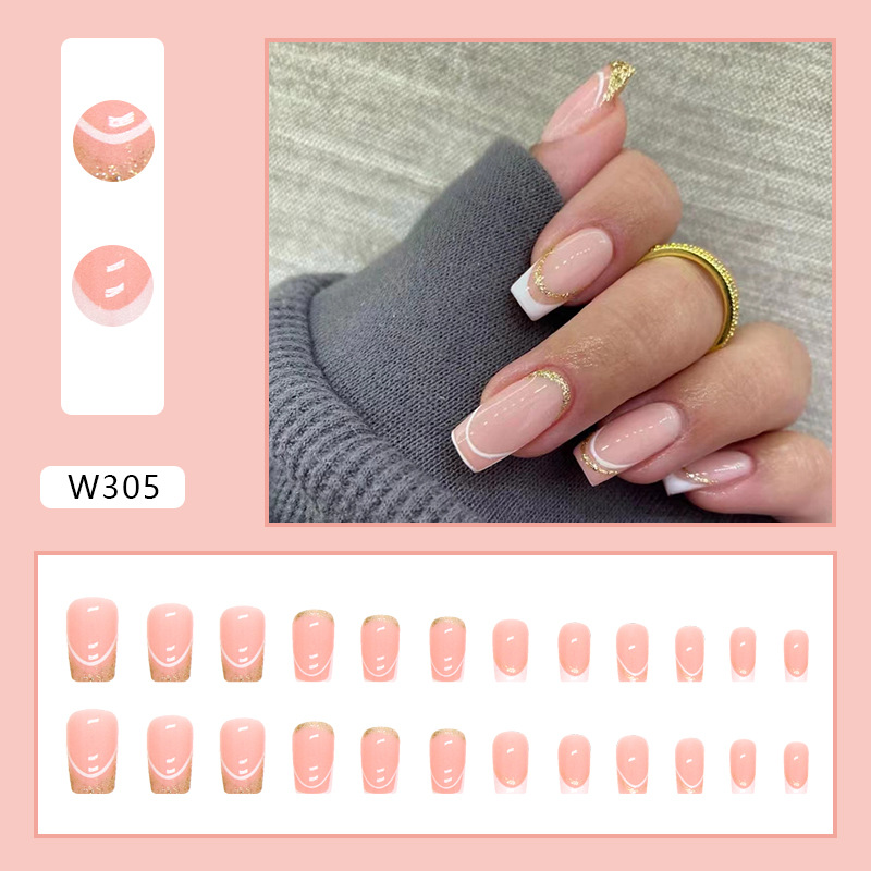 Kynsienkoristeet makealla ja viileällä Instagram Nails -kuviolla, sarjakuvatyyli, valkoinen pitkä baletti, haarniska päällä_voghion.com