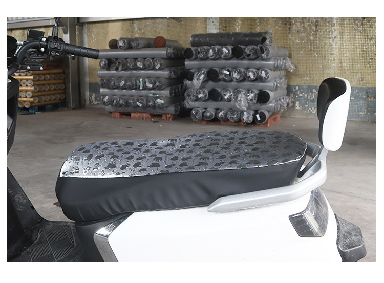 Electric Car Seat Cover Panda Leather Waterproof Pad Motorcycle Seat Cover Sun Protection and Heat Insulation Pad Battery Car Seat Cover