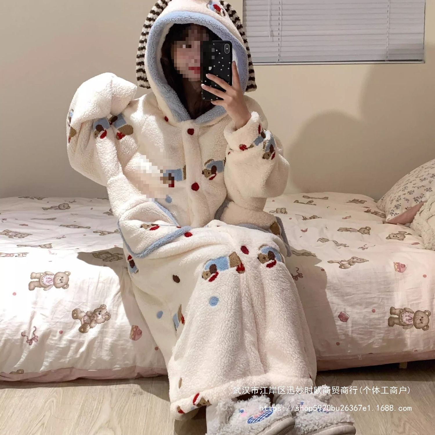 少女珊瑚绒冬季睡衣女款可爱腊肠狗秋冬天睡袍加厚加绒外穿家居服