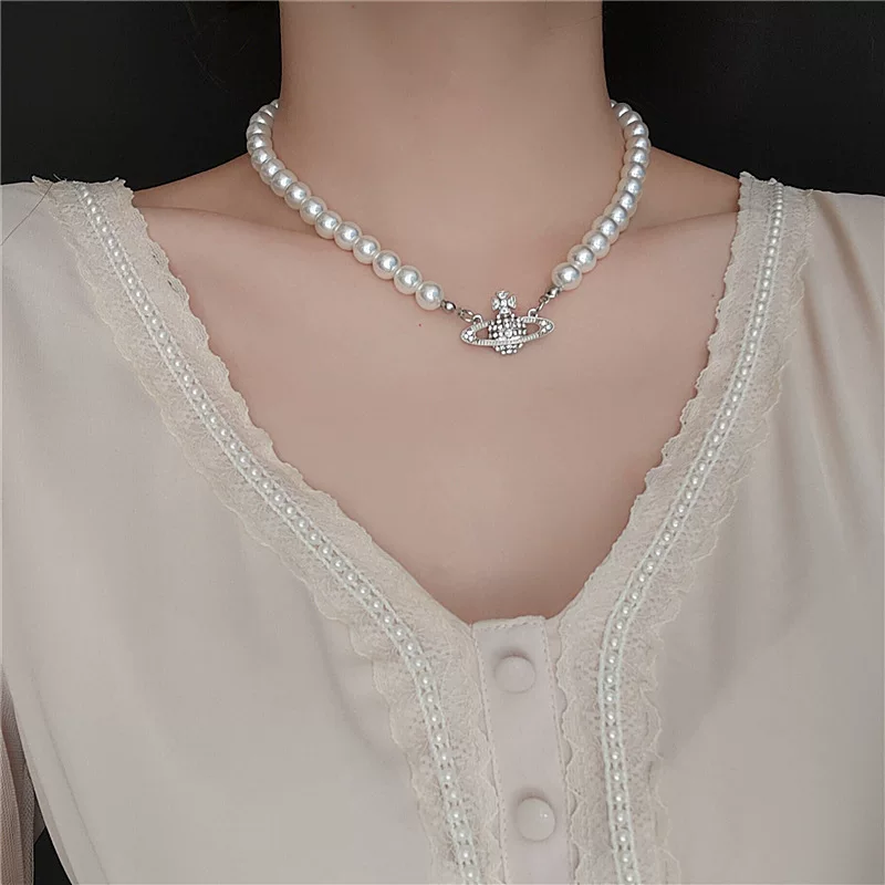 Подвеска‑колье (Ce Kun jewelry) «Saturn» с жемчугом и инкрустацией из кристаллов, золотистая/серебристая, 18,8 см