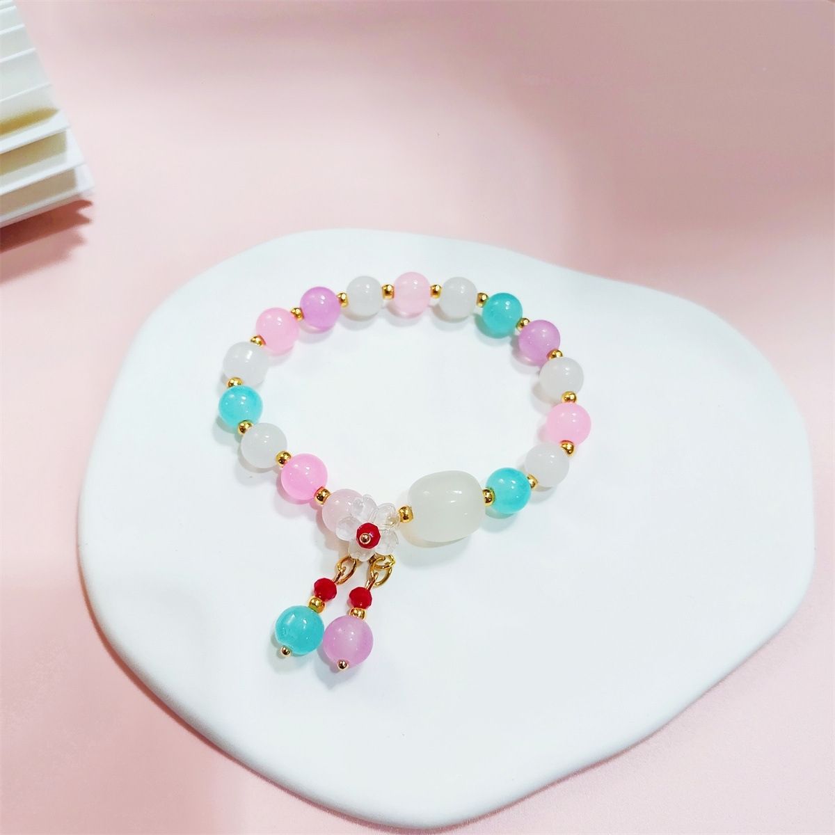 Color colgante de flores de melocotón