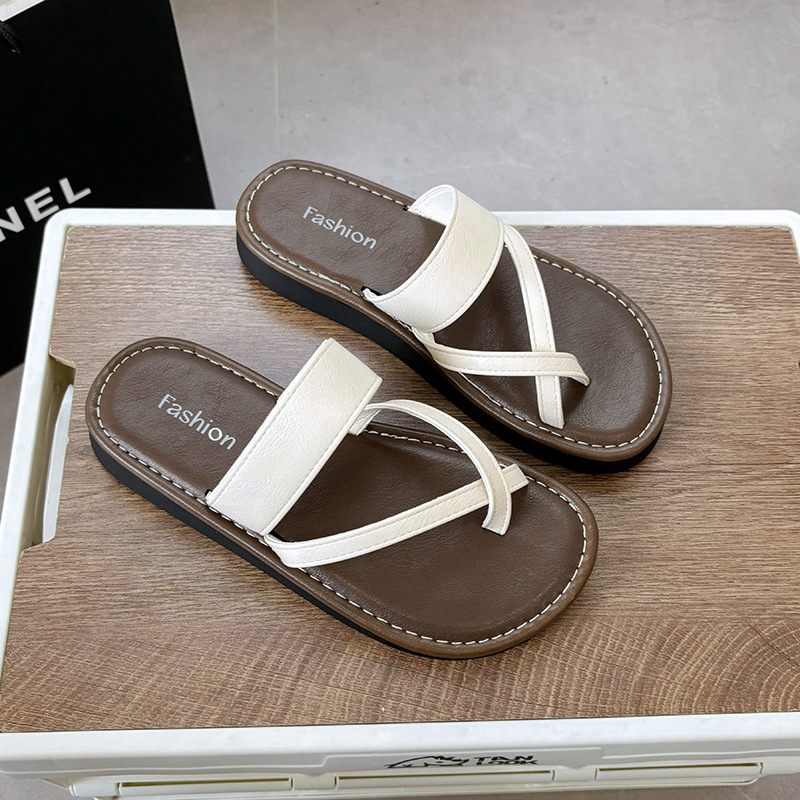 时尚交叉带套趾拖鞋女夏季新款透气休闲百搭外穿软底舒适沙滩拖鞋
