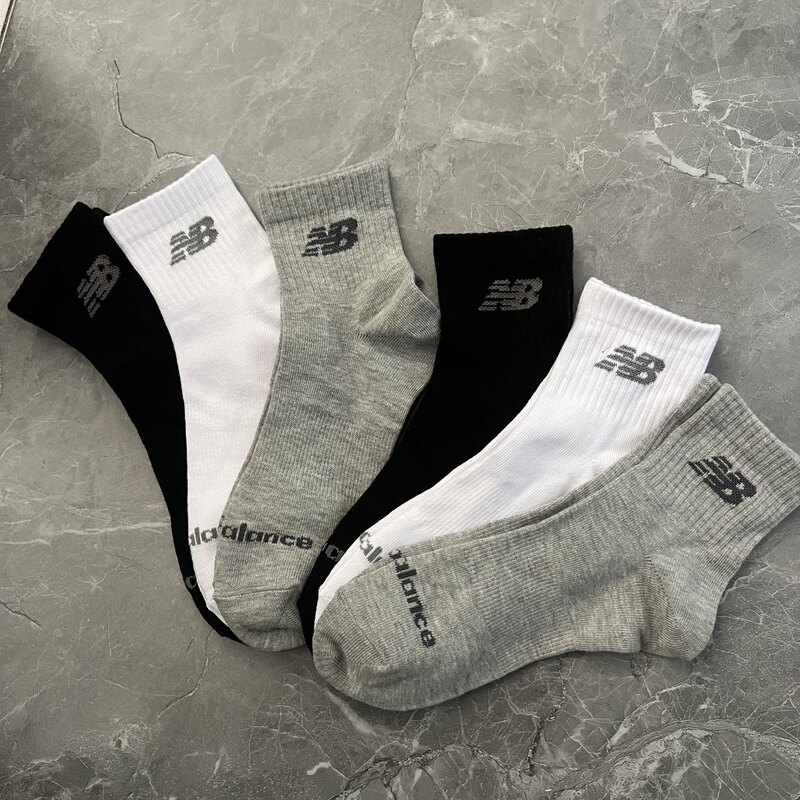 New Balance Mid-Calf Men's Basketball Socks, Solid Color, All-Season Outdoor Sports Casual Breathable Sweat-Absorbing Lettered Men's Socks New Balance Mid-Calf Men's Basketball Socks, Solid Color, All-Season Outdoor Sports Casual Breathable Sweat-Absorbing Lettered Men's Socks
