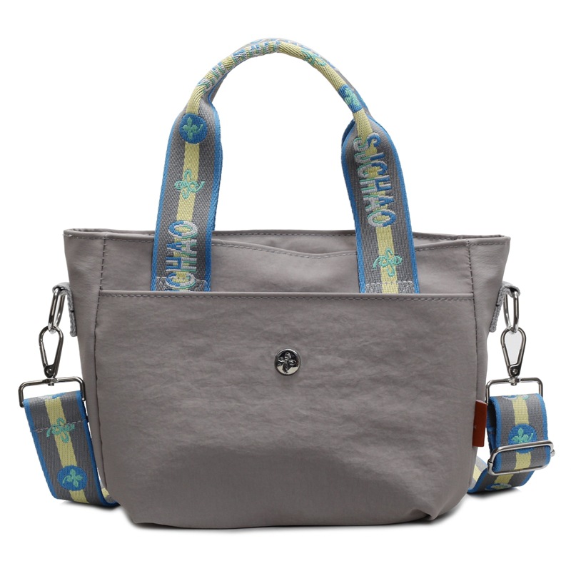 Versión coreana del bolso de moda para mujer 2025 verano nueva moda simple pequeño bolso cuadrado casual mensajero de viaje bolso especial