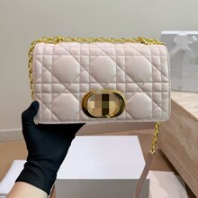 �羳D���ٸ�������Ů����Լ����С���ʸ�����б���������Լ�ٴ�