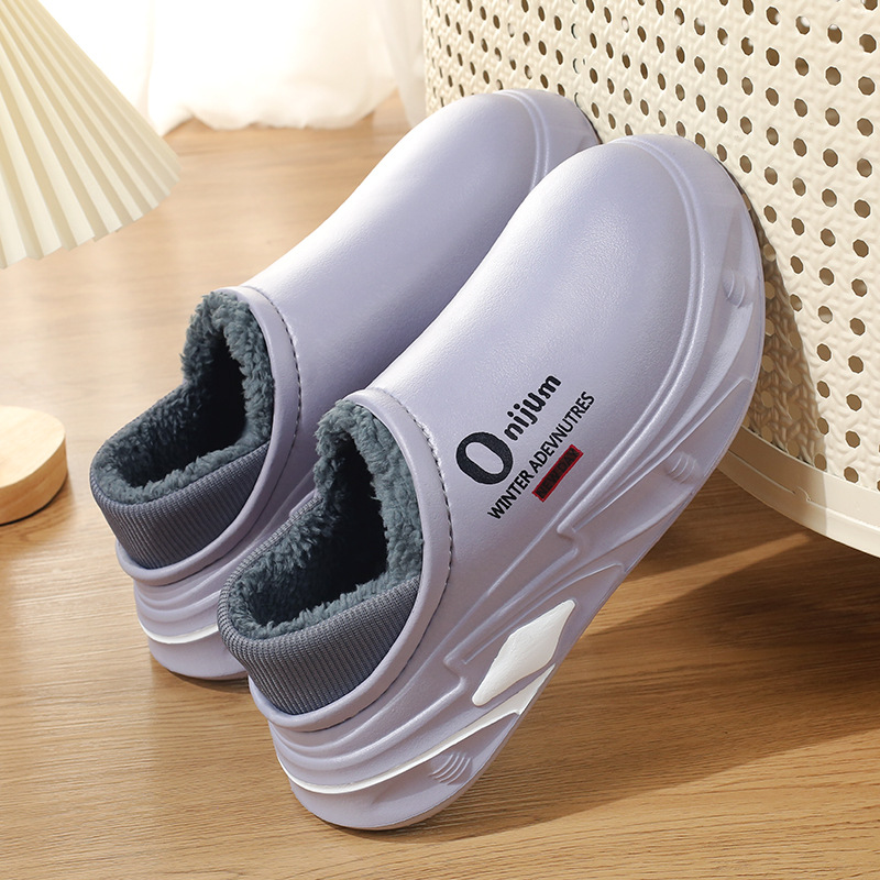 Pareja de zapatos de algodón invierno nuevo estilo ropa exterior cálidos zapatos de hombre de suela gruesa más terciopelo a prueba de frío pisando la mierda con zapatillas de algodón zapatos de mujer