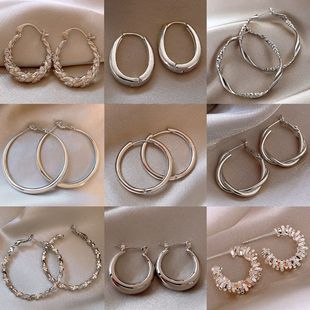 Silver Needle Geometric Circle C-Shaped Earrings European and American Fashion Simple Versatile Elegant Earrings Niche Design Earrings for Women