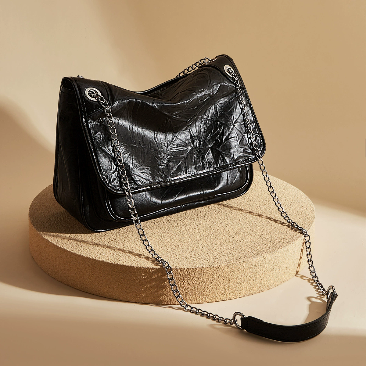 Почтовая сумка для женщин 2023 новый кожаный пакет для цепей Премиум смысл 2024 пригородной подмышки сумка на одно плечо