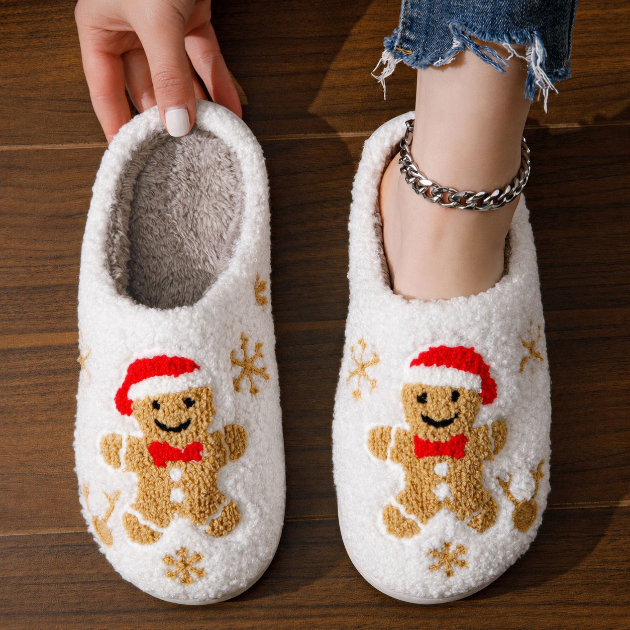 Zapatos de algodón cálidos y cómodos para el hogar ventas transfronterizas de invierno de Navidad para parejas de algodón zapatillas de lana interior image 1