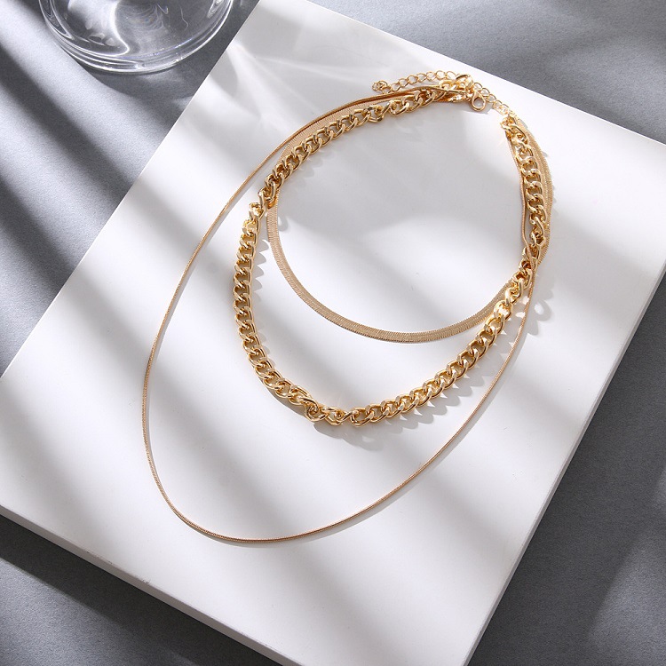 Collar de cadena gruesa de triple capa para mujer, diseño creativo y exagerado, estilo clavícula y gargantilla, moda europea/americana, producto transfronterizo