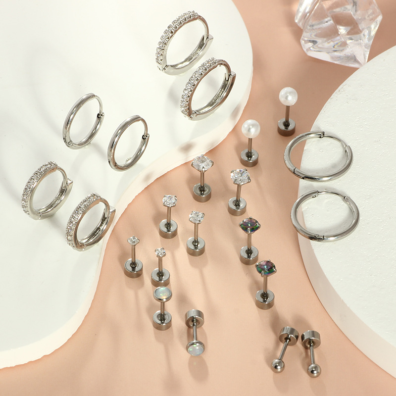 Labret piercing jewelry detail image