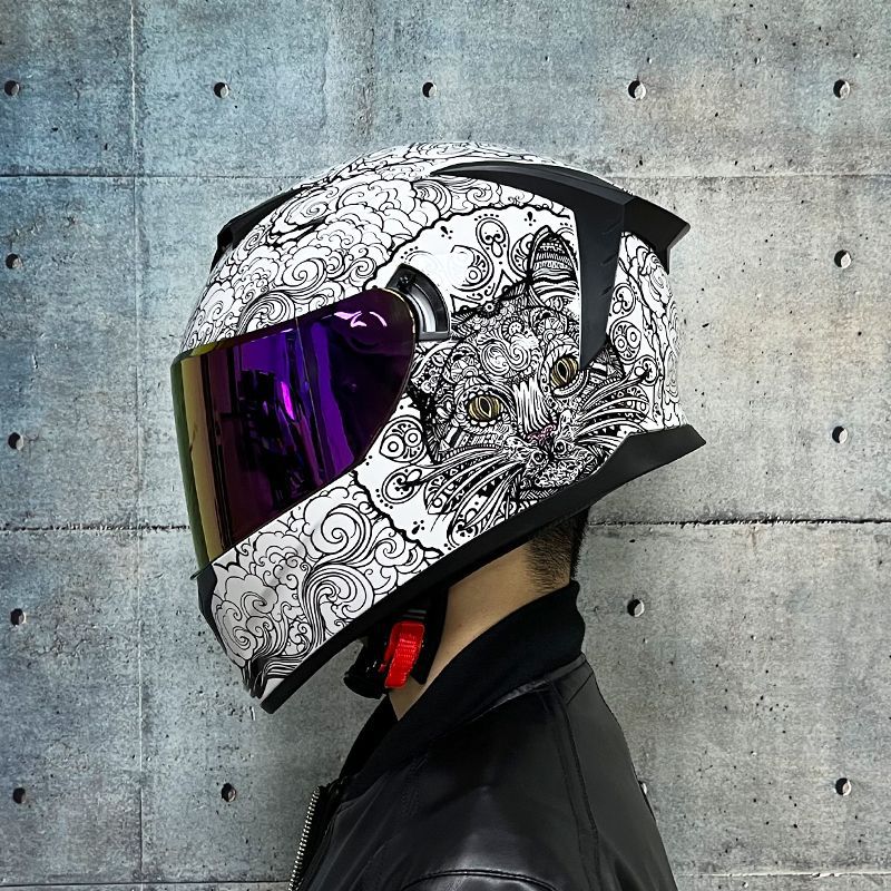 Casco de coche eléctrico LVS para hombres y mujeres de verano casco completo casco colorido personalidad fresco casco de carreras verano