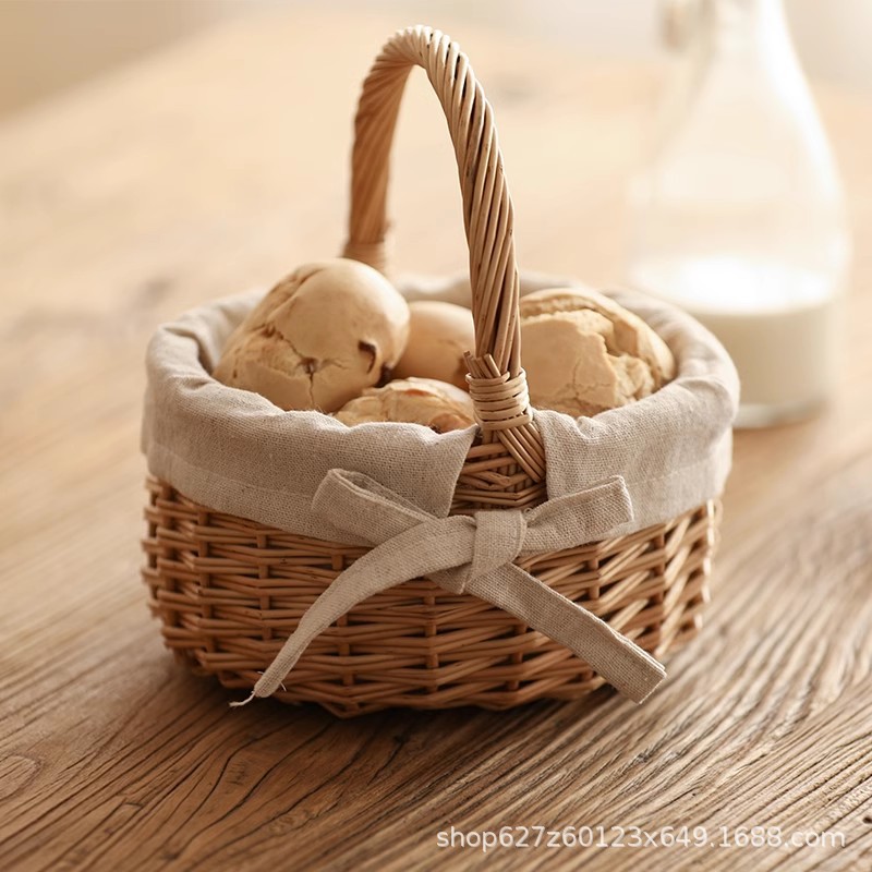 Cesta de bambú pequeña de mimbre personalizada Mini canasta de almacenamiento pequeña Cesta tejida para fotos Cesta de picnic para recolección de niños Tejido de ratán de alta calidad