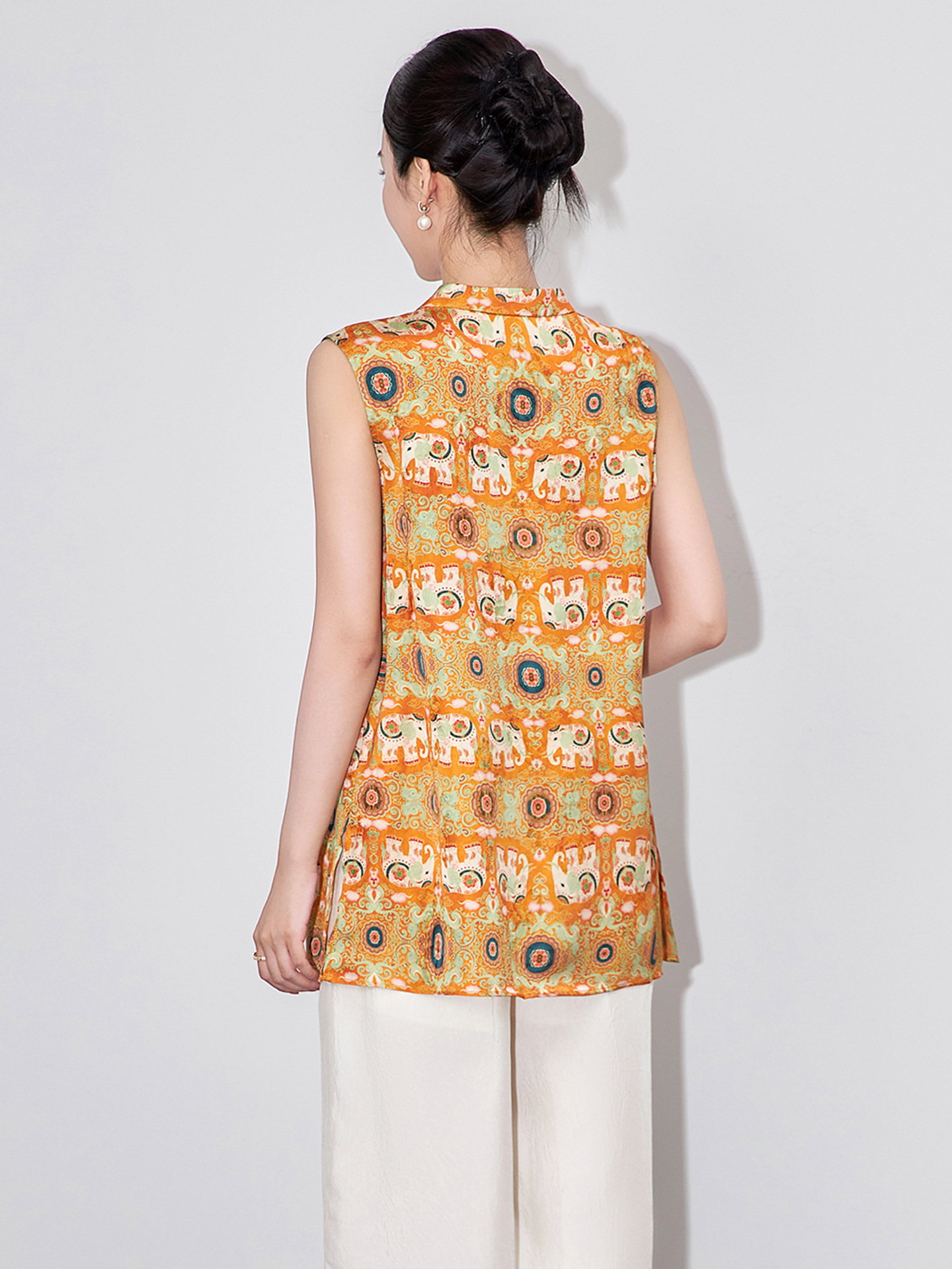 Áo vest cổ điển nữ phong cách Trung Hoa mới, chất liệu tơ tằm họa tiết voi nhỏ jacquard — Màu cam voi