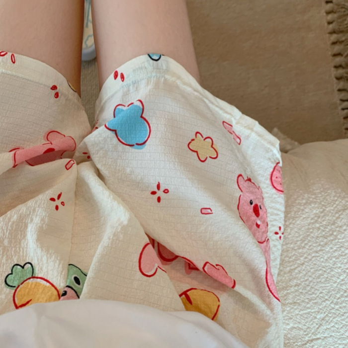 Nuevos pantalones caseros de verano lindos y dulces pantalones cortos casuales delgados de algodón casero de mujeres de tela de dibujos animados comercio exterior al por mayor