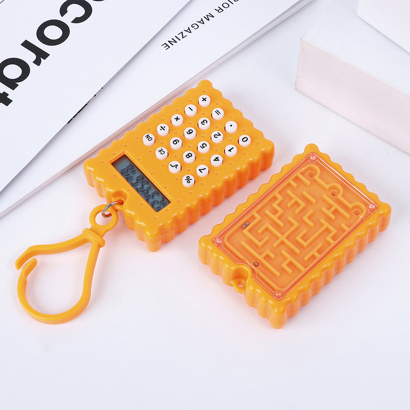 Portable Student Mini Calculator for Exams, Cute Keychain Cookie Maze Computer for Kidsren with Good Appearance