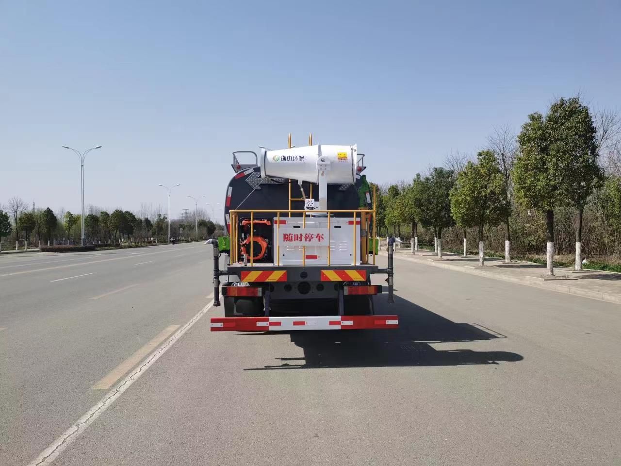 Special Sprinkler Truck for Construction Sites, Multi-Functional Sprinkler Truck for Greening, Road Sprinkler Maintenance Truck Manufacturer Supply