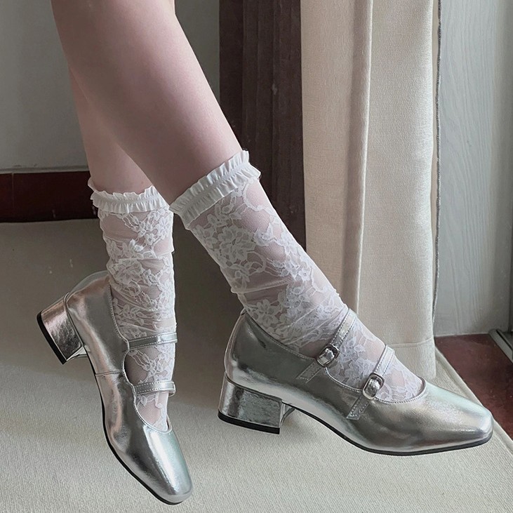 Versión de piel de oveja nuevo estilo francés plata hebilla de tacón medio de cabeza cuadrada zapatos de mujer Mary Jane zapatos de tacón grueso