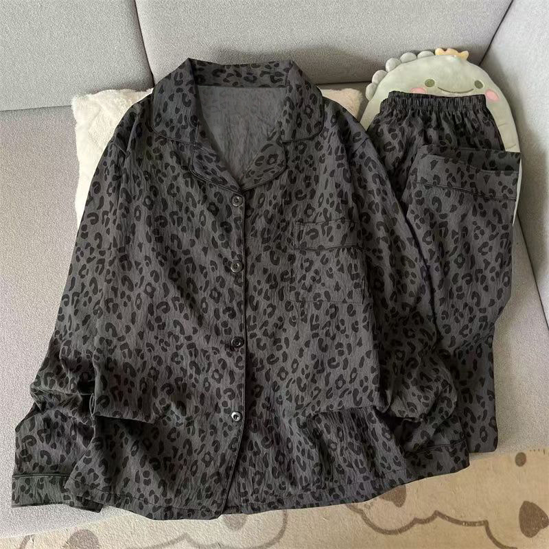 Factory direct leopard print sweet and cute cloud cotton long-sleeve long-pants turn-down collar cardigan spring and autumn home wear set pajamas Factory direct leopard print sweet and cute cloud cotton long-sleeve long-pants turn-down collar cardigan spring and autumn home wear set pajamas