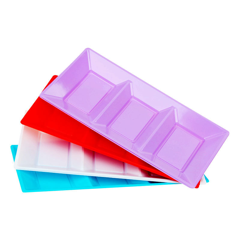 Thickened disposable PS plastic rectangular 38cm large three-compartment plate, fruit salad serving dish, picnic and barbecue plate Thickened disposable PS plastic rectangular 38cm large three-compartment plate, fruit salad serving dish, picnic and barbecue plate