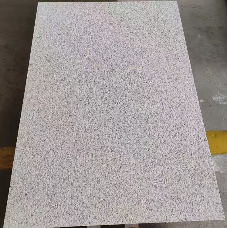 天然花岗岩火烧板路沿石平侧干挂芝麻黑黄锈石庭院广场