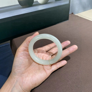 Jin Yutang Xinjiang Hotan Jade Light Sunny Water Bracelet Jelly Fine Material Color Fresh and Gentle Circle 55 Width 12