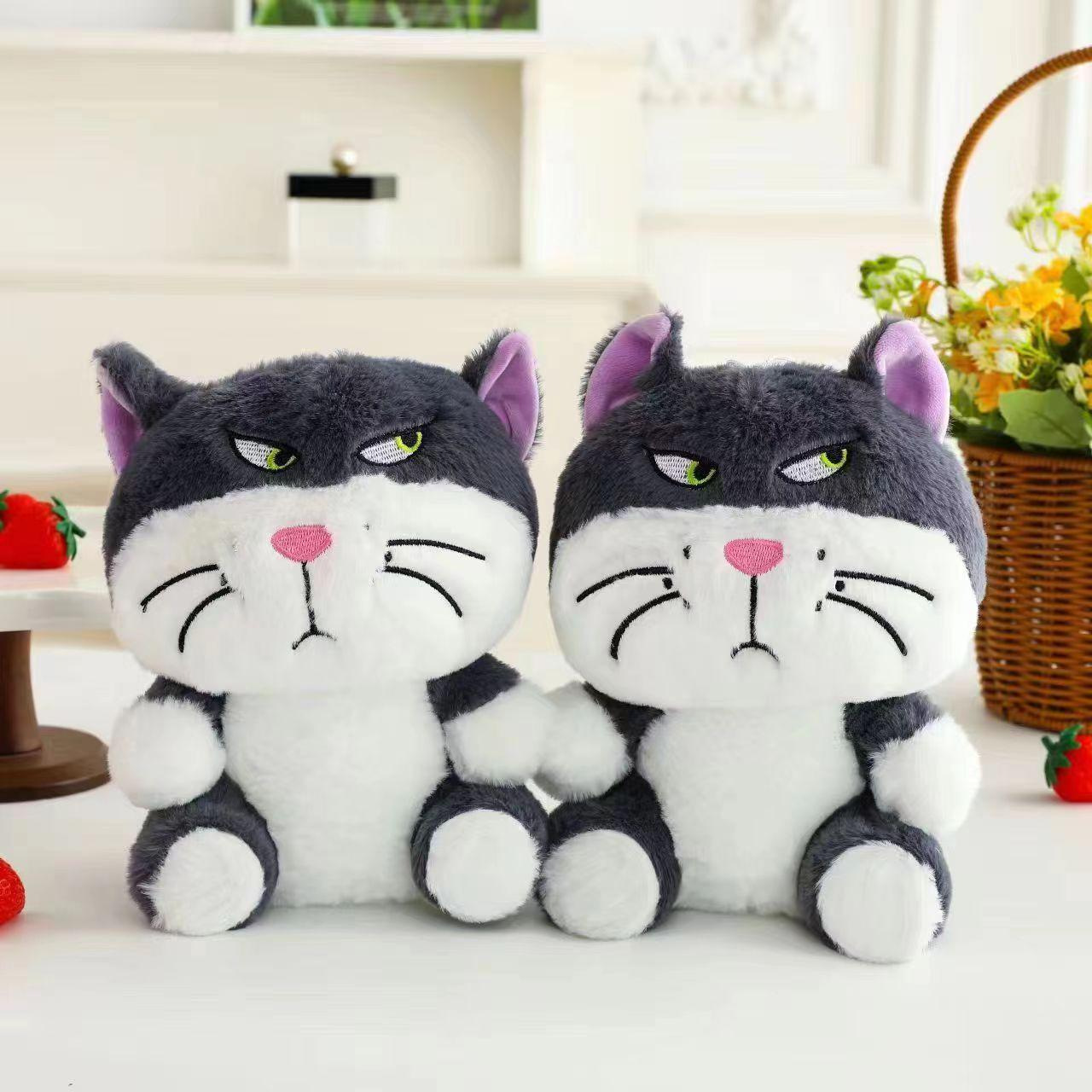 Fabricantes al por mayor nueva ciudad de juegos de ocho pulgadas agarrar muñecas muñecas muñecas de peluche comercio exterior conchas de oso regalo