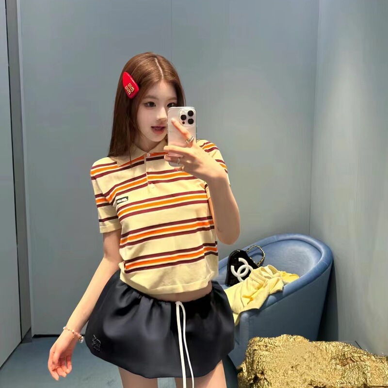 2025 Spring and Summer High Version Niche Cream Stripesd Polo Short-Sleeved Lapel Casual Knitwear Women's T-Shirt 2025 Spring and Summer High Version Niche Cream Stripesd Polo Short-Sleeved Lapel Casual Knitwear Women's T-Shirt