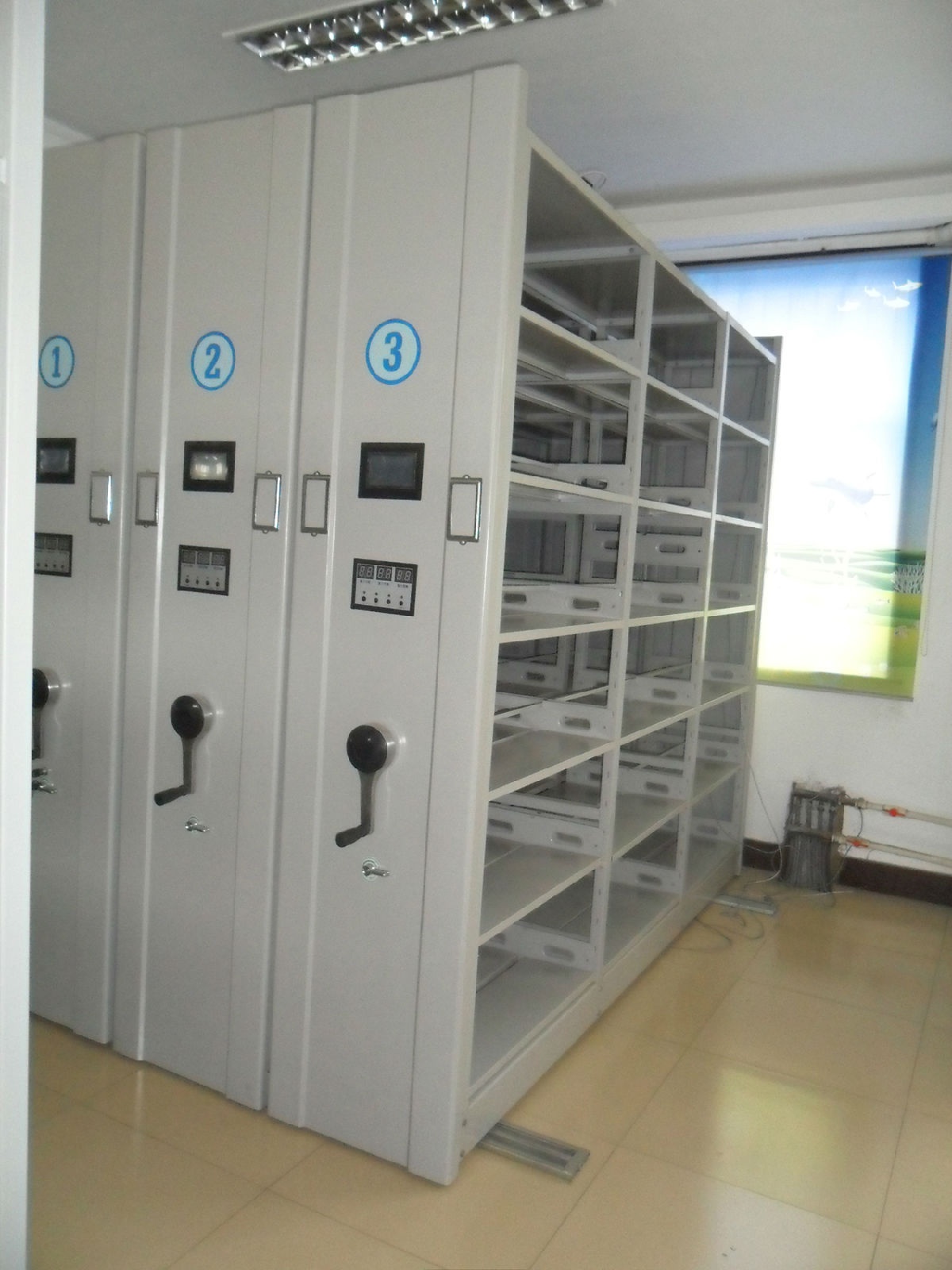 无锡移动手摇密集架银行储存专用密集柜档案财务凭证柜智能密集柜