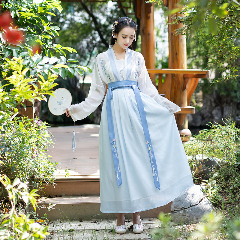 日常汉服宋制三件套对襟绣花褙子齐腰襦裙吊带套装演出服舞台装女