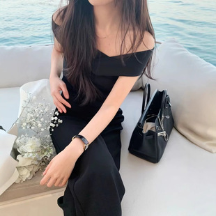 �FH ��ɫһ�ּ�T���̿�����2025�ļ�Ů�����@��¶�����vegetab*e