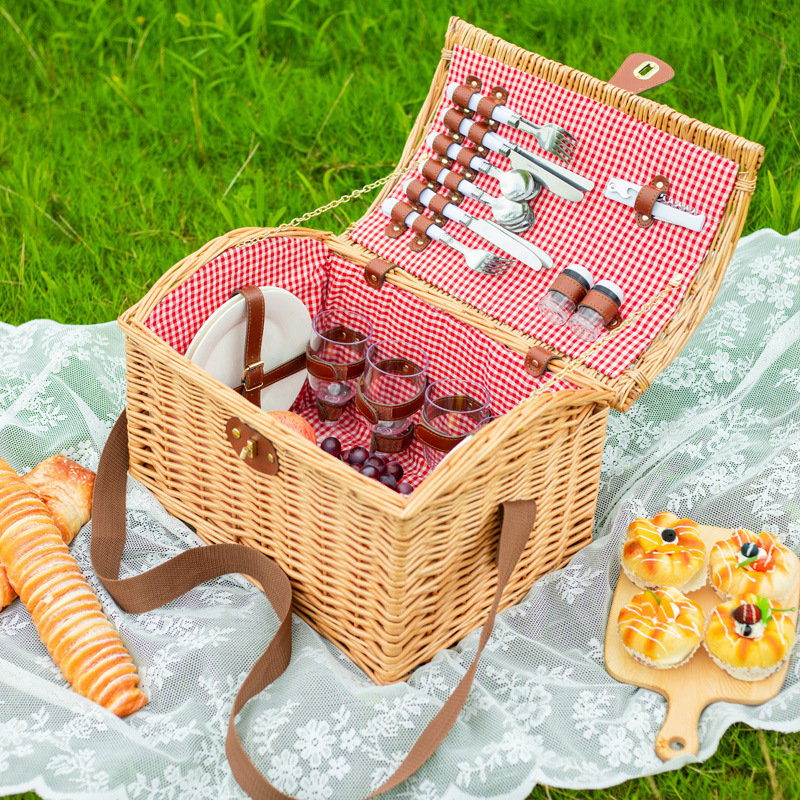 Cesta de picnic de ratán de fábrica cálido amor cesta tejida artificial Cesta portátil de aislamiento térmico de mimbre con tapa