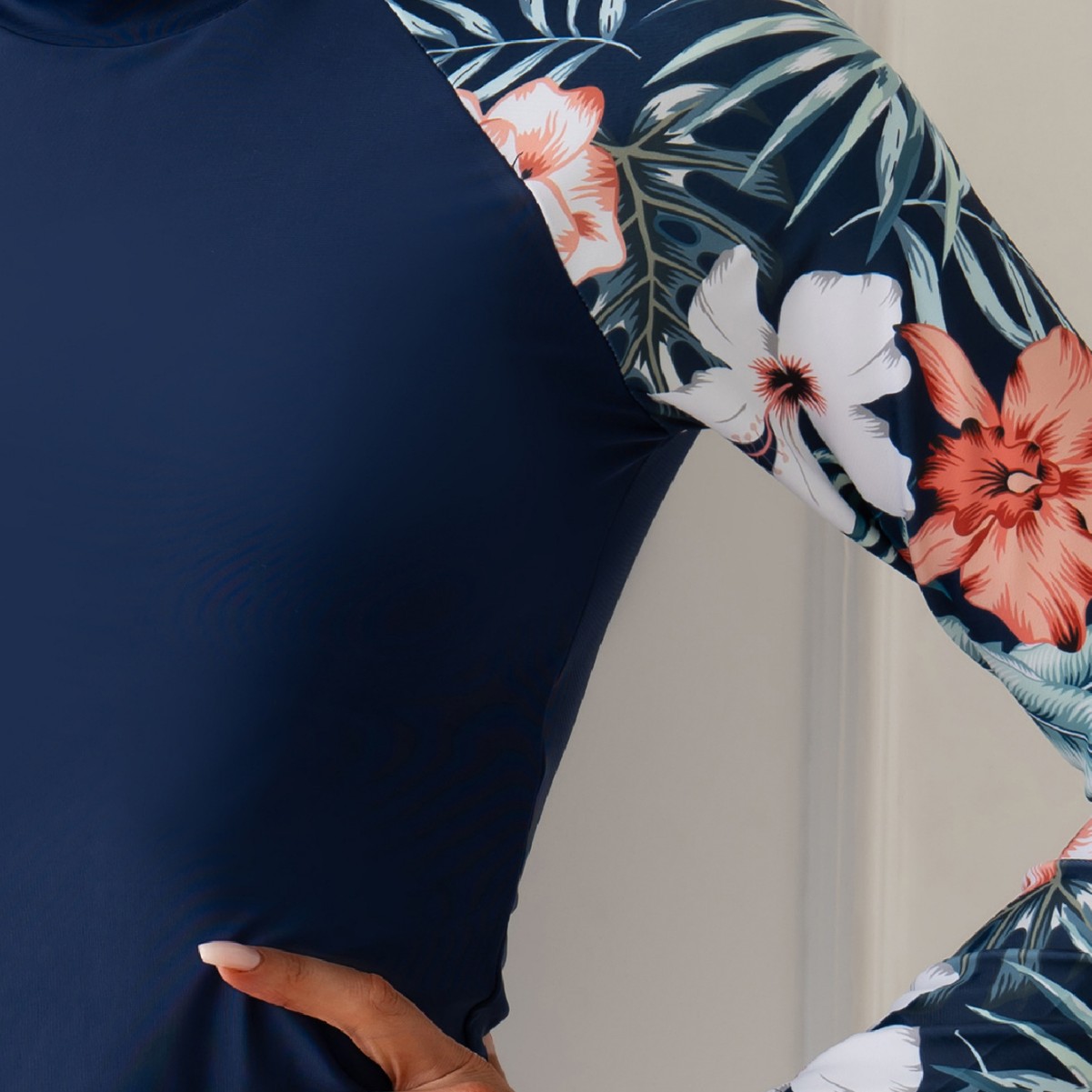 Comercio exterior transfronterizo nuevo estilo europeo y americano bóxer traje de baño dividido deportivo floral traje de baño ajustado con estampado de manga larga para mujer