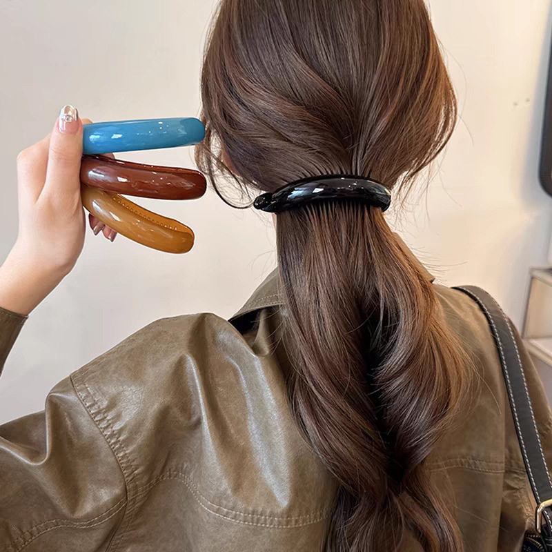 2025 New Korean Style Hairpin for Women with Hair on the Back of the Head, Simple Elegant Clip, High Ponytail Hair Buckle, One-Piece Hairpin Headwear