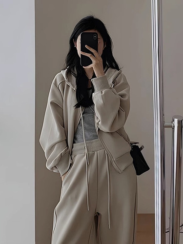 Languid Autumn Casual Sports Fashion Set for Women, K-Drama Heroine Short-Sleeve Jacket and Floor-Length Wide Leg Pants Two-Piece Set