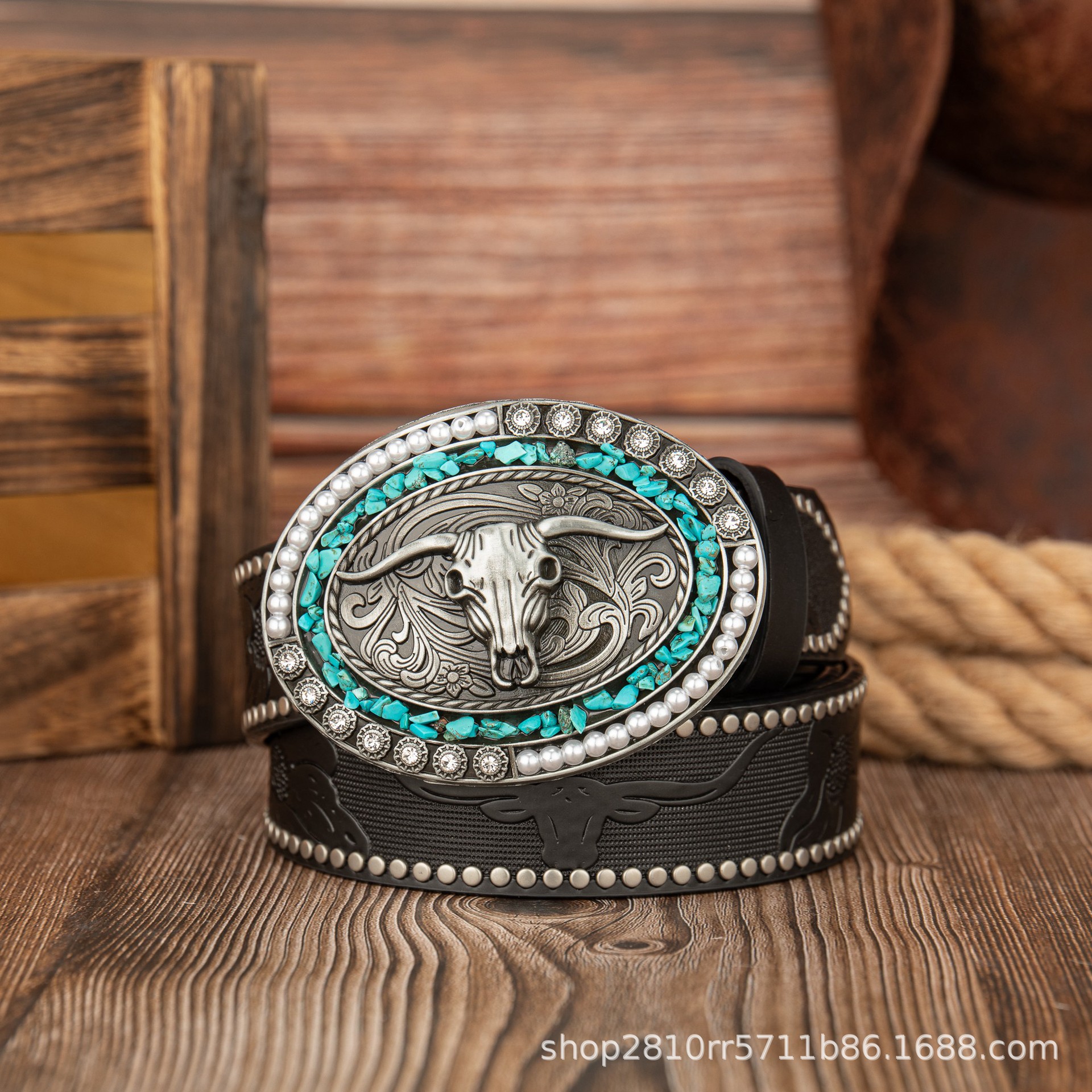 Cross-border retro nuevo estilo azul turquesa cuentas de madera cabeza de toro hebilla cinturón de cuero PU punk europeo y americano