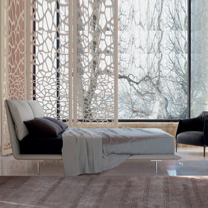 現代簡約輕奢雙人床設計師新款軟包網紅意式懸浮床米白色皮質婚床