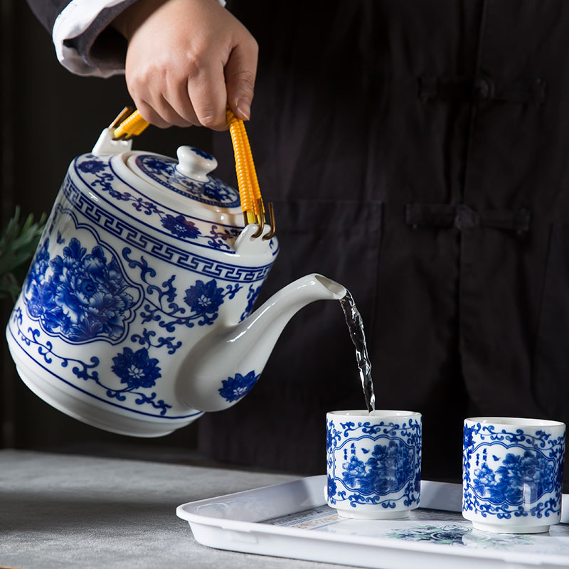 Capacious explosion-proof ceramic teapot for home use