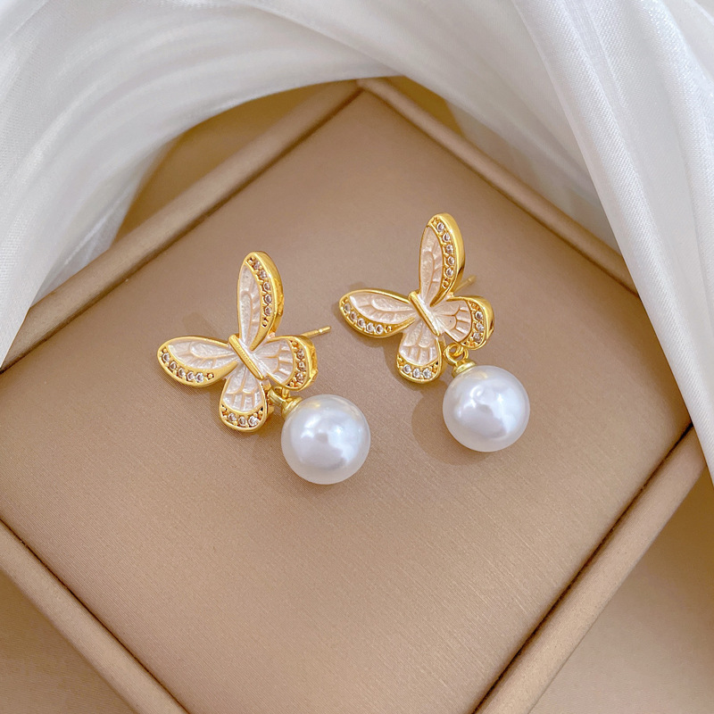 Gorgeous Butterfly Pearl Necklace Set Titanium Steel Clavicle Chain_voghion.com