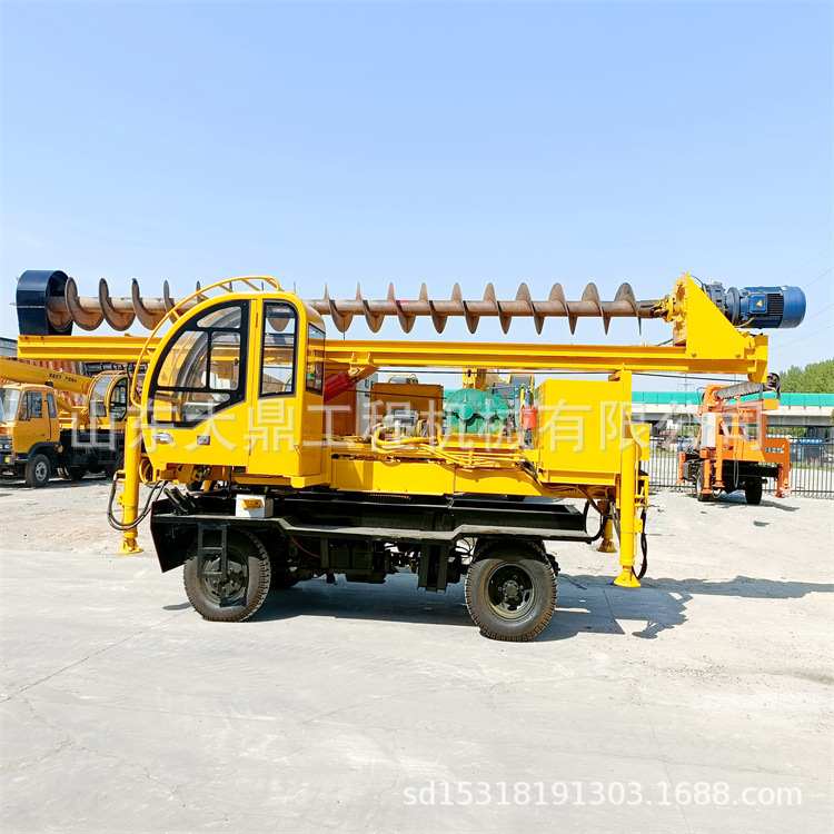 轮式四驱地基打桩机 6米长螺旋打桩机 360°旋转引孔钻机